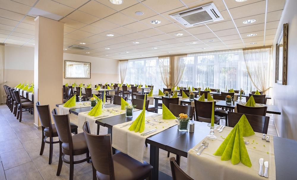 Michel Hotel Russelsheim Frankfurt Airport 外观 照片
